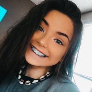 Meet your Posher, Kaylie